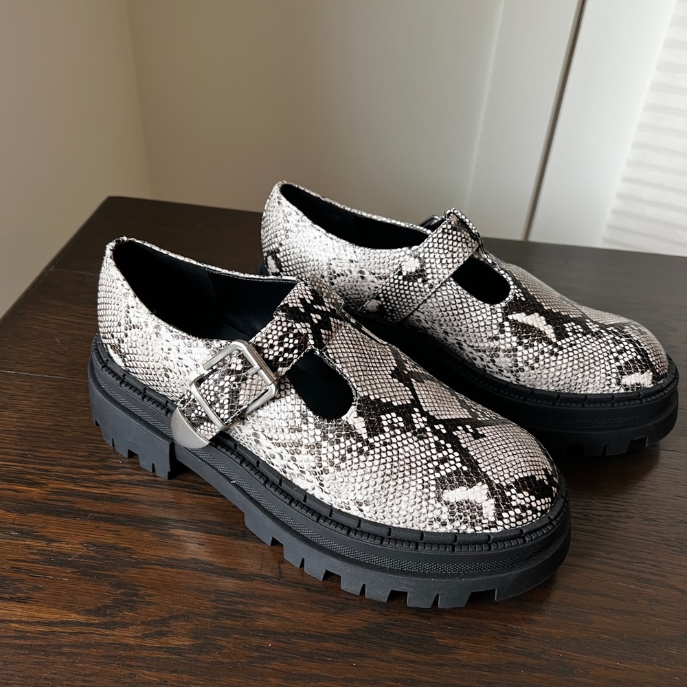 Steve Madden Kamlee Lug Sole Mary Jane. Size 8.5. Never Worn - Picture 5 of 9